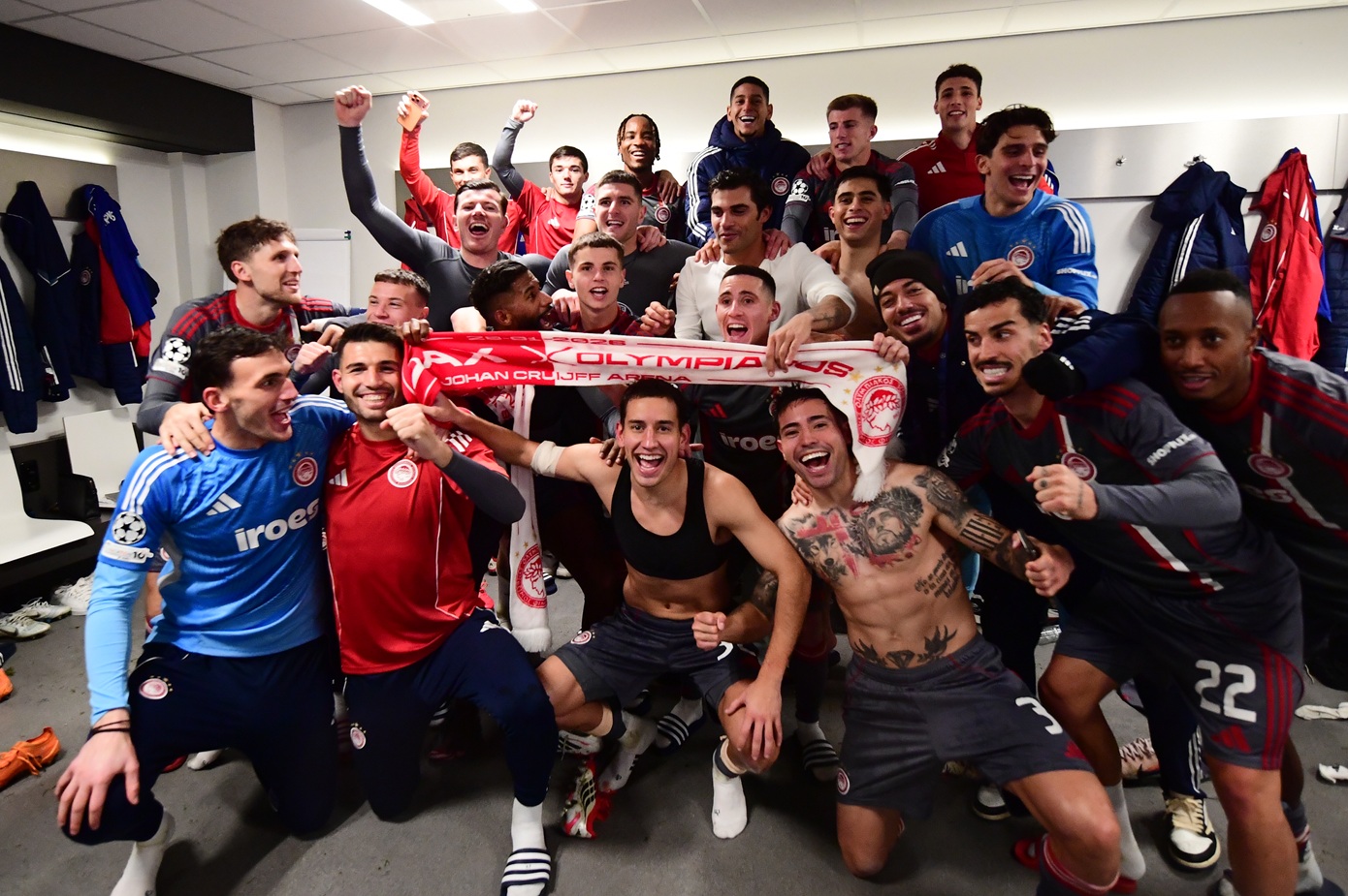 Έπος στην Ευρώπη: Ο Ολυμπιακός στους 16 του Champions League!